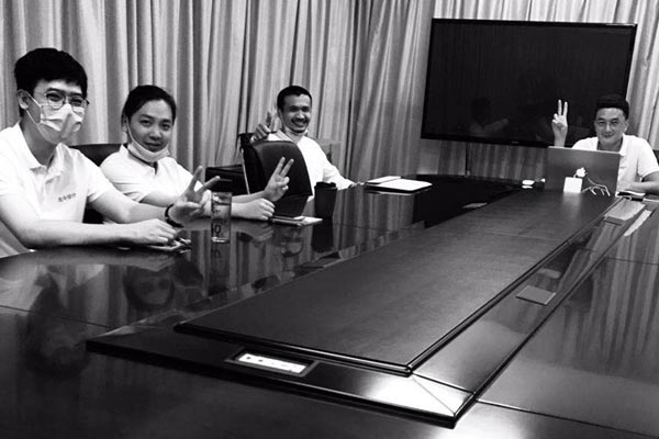 北斗設(shè)計(jì)精英組與恒大文旅高管視頻會(huì)議溝通